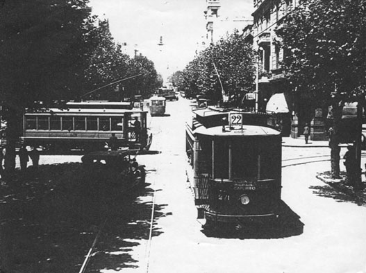 Two cars of former `La Transatlantica, which became the `LT division of S.C. de M., near downtown - SODRE collection photo