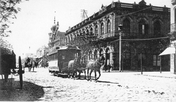 `Unin y Maroas tram at 18 de Julio Avenue - Postcard from Marcelo Cceres collection